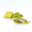 Frische Ravioli mit Ricotta-Spinat-Füllung