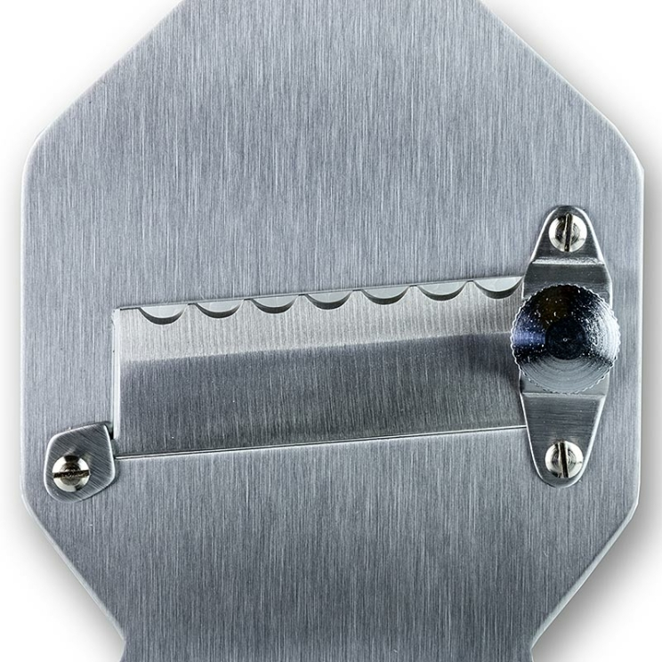 Trüffelhobel mit breiten Holzgriff